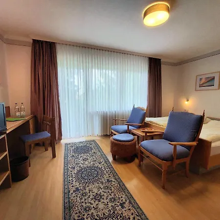Haus Mirabell דירה *